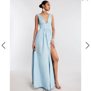 NWT BCBGMAXAZRIA Phoenix V-neck Gown Dream Blue